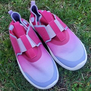 Women's Athletic Tennis Shoes